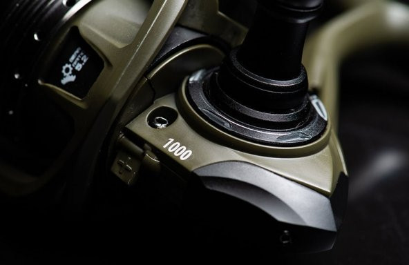 Savage Gear SG4C 4000 FD 10+1BB Spin Olta Makinesi - Resim 3