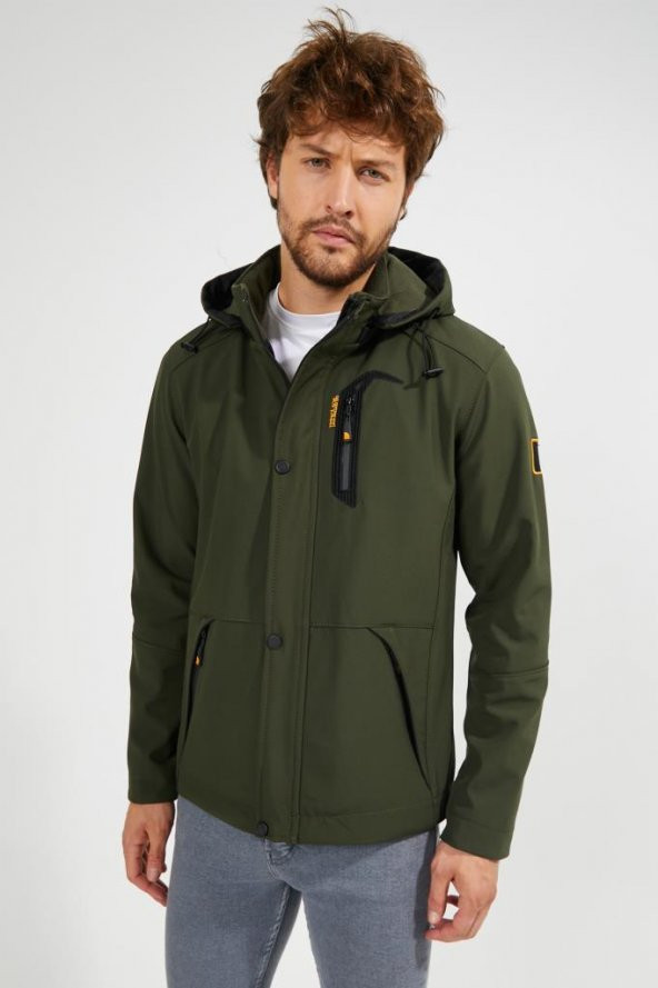 Erkek Haki Kapüşonlu Su Ve Rüzgar Geçirmez Cep Detaylı İçi Kürklü Softshell Mont - 4