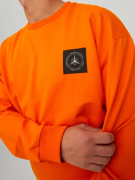 JACK JONES Erkek Yuvarlak Yaka Arkası Baskılı Sweatshirt 12229874 - Resim 8