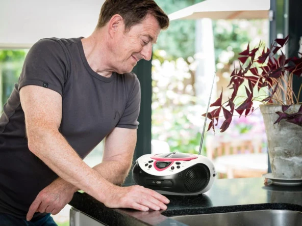 Lenco SCD-38 Pembe Taşınabilir Müzik Seti Radyo CD Çalar MP3 USB - 8