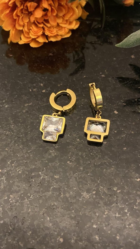 Aksesuar Çarşısı Sallantılı Baget Taş Küpe Gold - 2