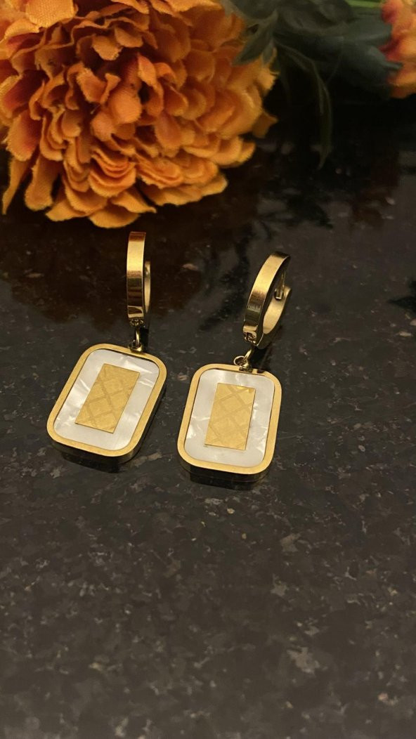 Aksesuar Çarşısı Baget Kesim Sedef Küpe ürün görseli