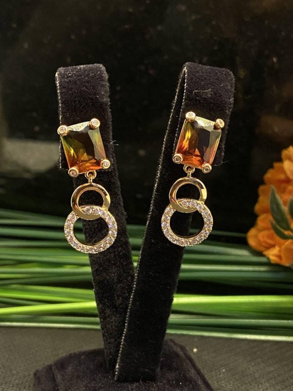 Aksesuar Çarşısı Renkli Baget Taş Sallantılı Küpe ürün görseli