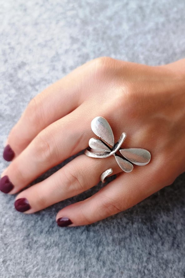 Kelebek Şekilli Kadın Yüzük Gümüş Kaplama Ayarlanabilir El Yapımı Kadın Yüzük ürün görseli 1