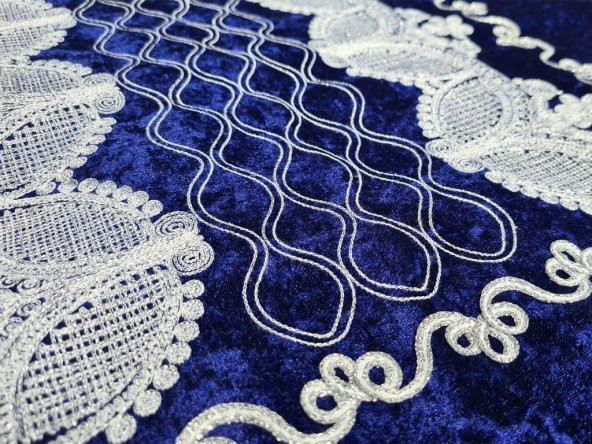 Verna Süzene İşlemeli Kadife Seccade Lacivert - Resim 7