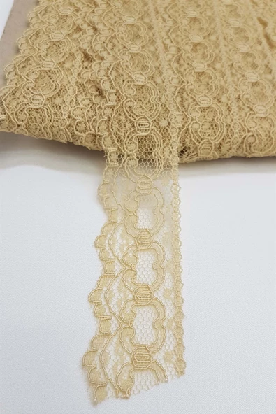 Bal Rengi Kolalı Kuğu Dantel