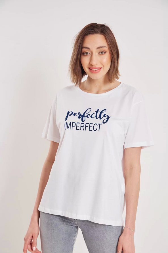 Kadın Beyaz Perfectly Yazı Baskılı T-shirt - 3