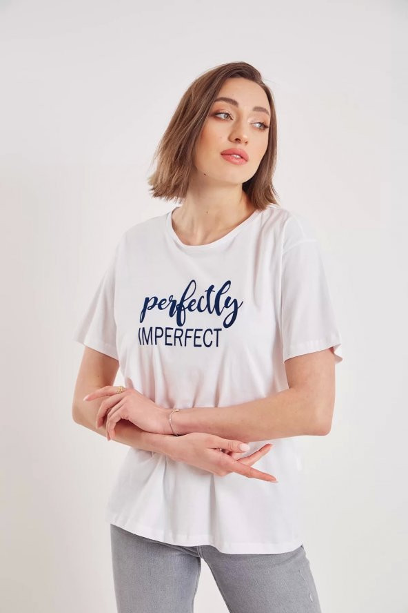 Kadın Beyaz Perfectly Yazı Baskılı T-shirt - 4