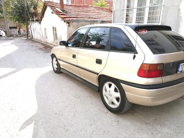 İtibar Astra f yan marşpiyel takımı plastik ürün görseli