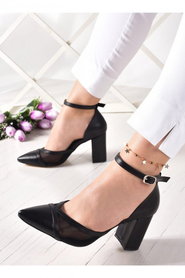 Erkan Saçmacı Siyah Parçalı Fileli Kalın Topuklu Kadın Ayakkabısı 7 Cm