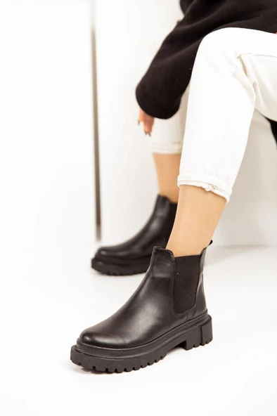 Kenar Lastik Detaylı Kalın Tabanlı Chelsea Kadın Bot - 9