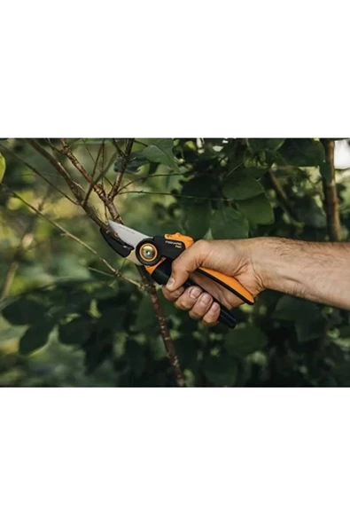 Fiskars X-Series P941 Anvil Budama Makası - 3