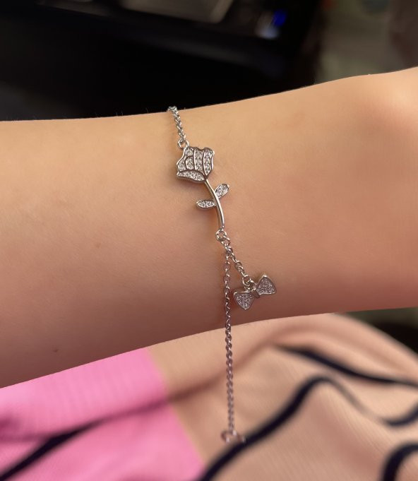 SilverPoint Sallantılı Ek Detaylı Gül Figürlü Bileklik ürün görseli