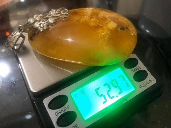 DOĞAL KAYA DAMLA KEHRİBAR KOLYE UCU OTANTİK GÜMÜŞ APARATLI 52,97 Gram