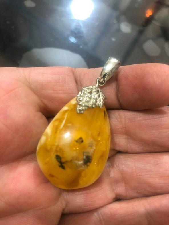 DOĞAL KAYA DAMLA KEHRİBAR KOLYE UCU OTANTİK GÜMÜŞ APARATLI 11,81 Gram - 2
