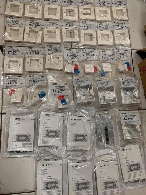 TE Connectivity Amp Modül Priz vs Kapağı 36 Adet ürün görseli