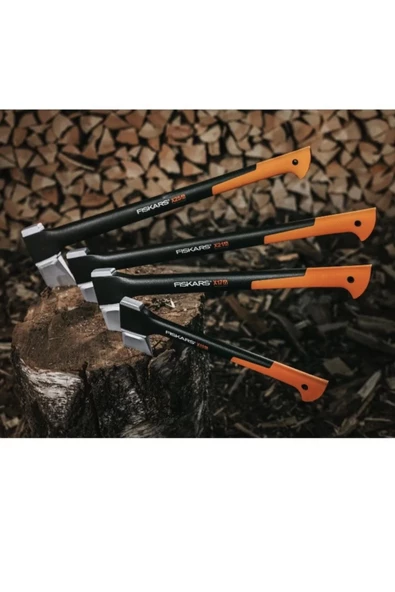 Fiskars X17 Yarma Kamp Baltası M - 5
