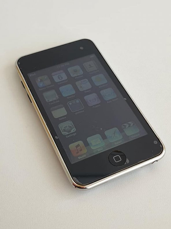 Apple iPod Touch 2. Nesil 16Gb Müzik Çalar A1288 2.El (E01)