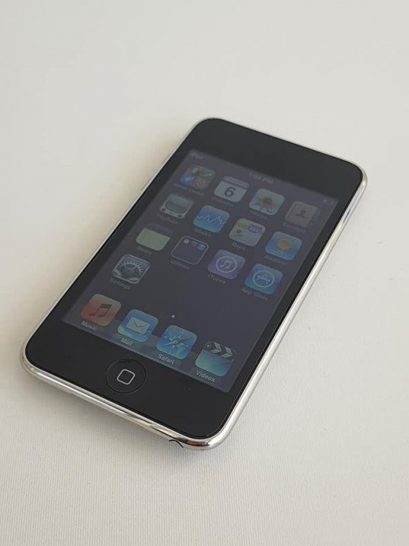 Apple iPod Touch 2. Nesil 8Gb Müzik Çalar A1288 2.El (G02)