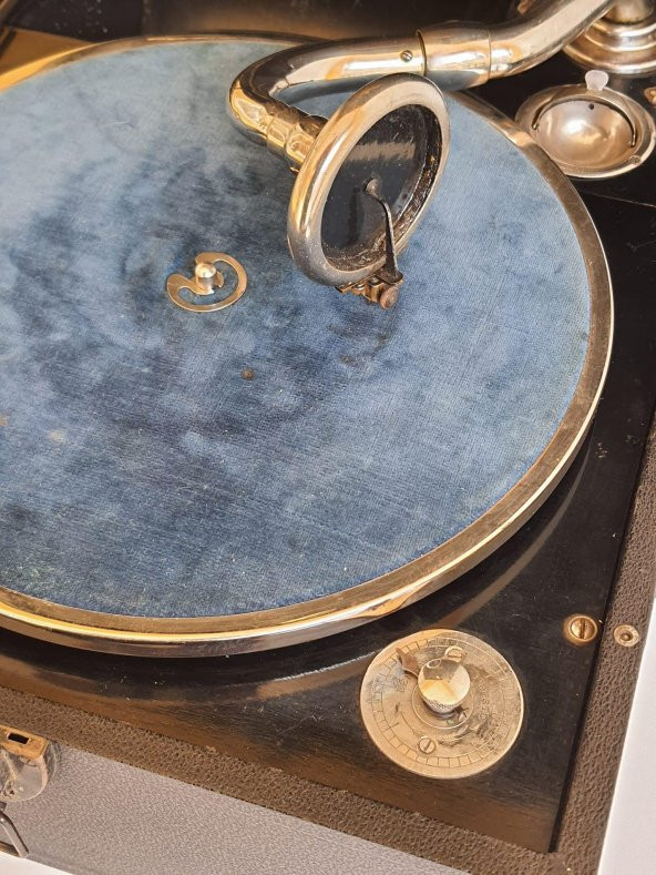 Saturn Antika Çanta Gramofon 070 - 9