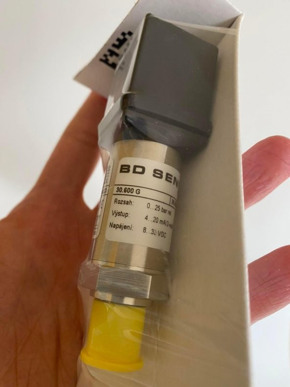 BD Sensors OEM Basınç Transmitter 30.600G-2502-R-1-8-100-300-2-1-000 - 5