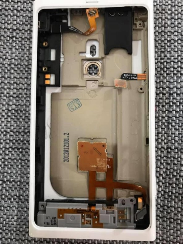 Nokia Lumia 800 Arka Kapak Kasa Takımı - 4