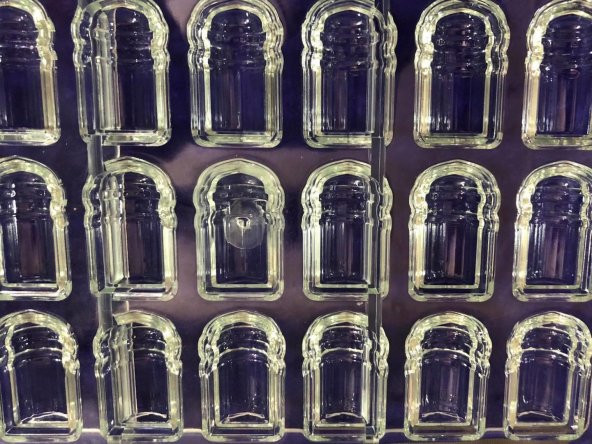 Polikarbon Çikolata Kalıbı 18li CM3172 - Sert Plastik Çikolata Kalıbı - 2
