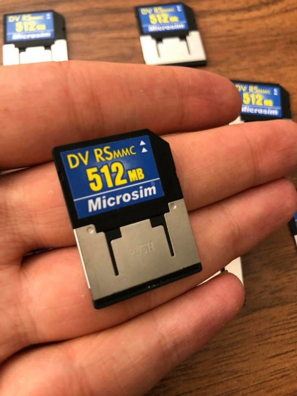 512 MB RS-MMC Hafıza Kartı