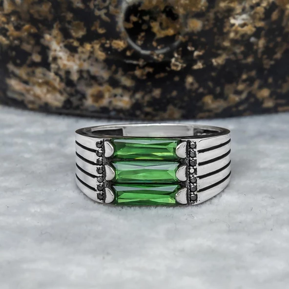 3 Sıra Baget Taşlı Yeşil Taşlı 925 Gümüş Erkek Yüzük - Resim 6