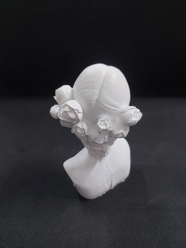Güllü Çiçekli Kız Büst 10x7cm - Resim 2
