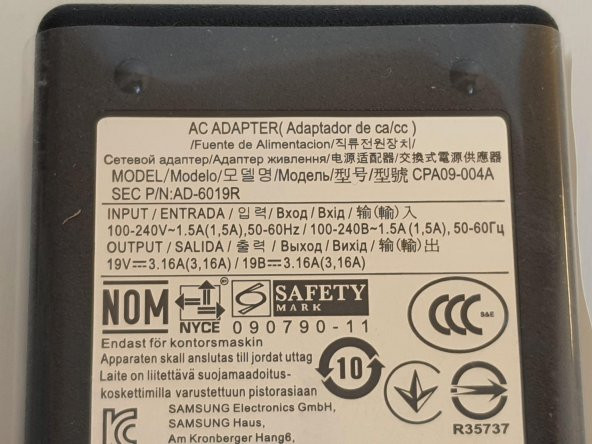 Chicony Samsung BA44-00242A Notebook Şarj Cihazı 19V 3.16A - 6
