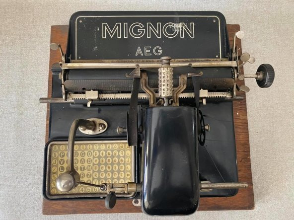 AEG Mignon Model 4 Antika Daktilo - Koleksiyonluk Ahşap Kasalı Daktilo No1 - 5