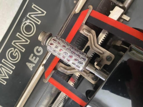 AEG Mignon 4 Antika Daktilo - Koleksiyonluk Ahşap Kasalı Daktilo No5 - 3
