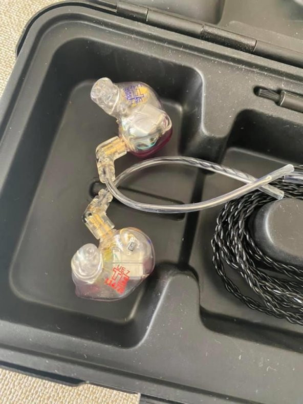 Ultimate Ears UE 7 Pro Sahne Kulaklık - Özel Tasarım Kalıplı Kulakiçi Kulaklık - 12