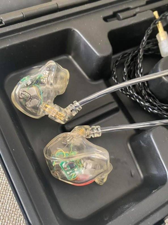 Ultimate Ears UE 18+ Pro Sahne Kulaklık - Özel Tasarım Kalıplı Kulakiçi Kulaklık - 12