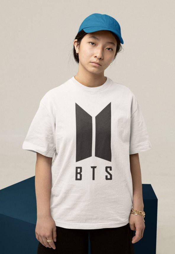 TST TEKSTİL BTS Logo T-Shirt