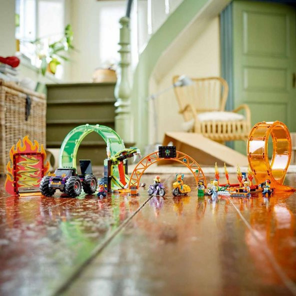 LEGO City Çift Çemberli Gösteri Arenası 60339 - 8