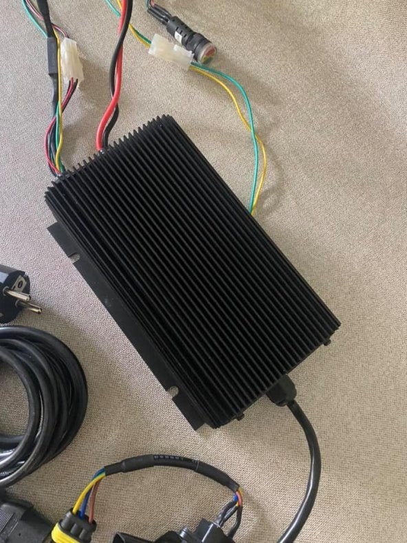 12V 18A Pil Şarj Aleti - Forkflit Araba Pil Şarj Cihazı - 4