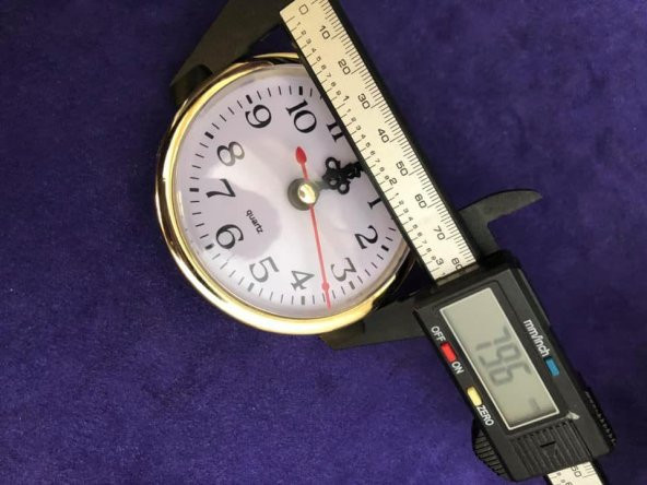 Geçme Saat 8cm Sarı Altın - Plastik Kasa Gömme Saat - 7