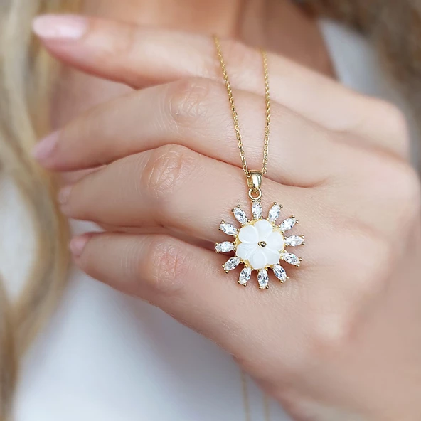 Vaoov 925 Ayar Gümüş Sedef Çiçekli Taşlı Hediye Kolye ürün görseli