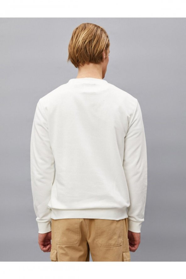 Erkek Beyaz Pamuklu Basic Bisiklet Yaka Uzun Kollu Sweatshirt - 3