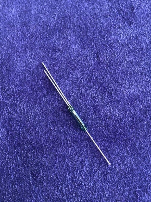 Standex-Meder KSK-1C90U-1015 175V 500mA 10W Reed Switch - Manyetik Anahtar - Resim 2