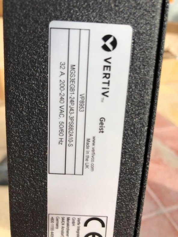 Vertiv VP8953 Şebeke Dağıtım Ünitesi - Vertiv Geist rPDU Switched 0U input - Resim 5