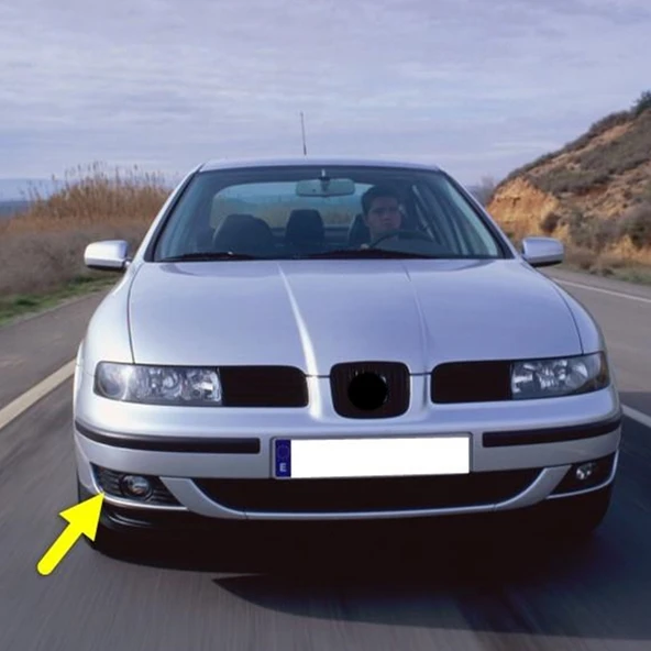 Seat Toledo 1999-2004 Sağ Ön Sis Farı Çerçevesi Izgarası 1M0853666F