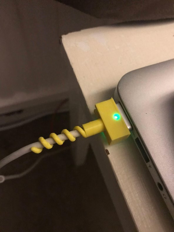 MacBook Kablo Koruyucu  Tutucu Asma Aparatı Aksesuar Aparat Asma - 6