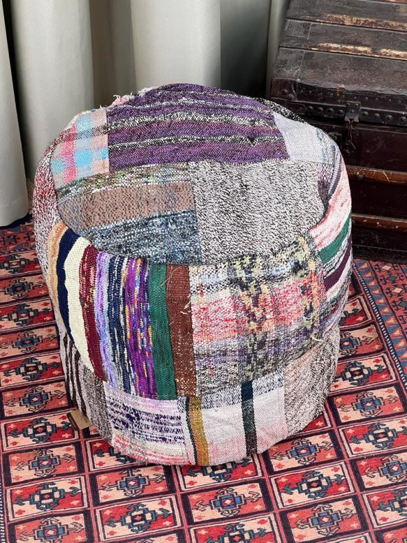 NOSTALJİK KİLİM PUF ÖLÇÜ ÇAP 45 CM YÜKSEKLİK 42 CM Z-OZ01-AOA-B0846-046-0