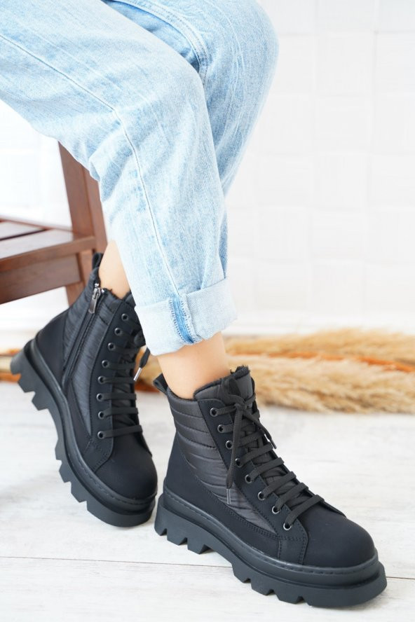 CASSO KAYMAZ KAUÇUK TABAN BAĞCIKLI FERMUARLI SU GEÇİRMEZ KADIN BOT - 2