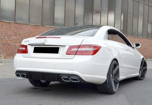 Mercedes E Serisi W207 (Coupe) Kasa Difüzör (Plastik)
