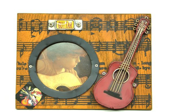 Dekoratif Metal Çerçeve Gitar Dekorlu  MNK ürün görseli