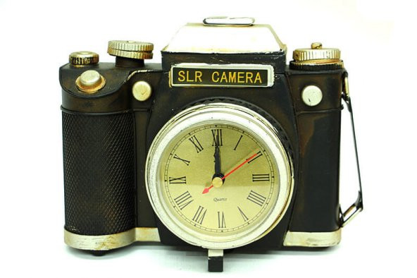 Dekoratif Metal Fotoğraf Makinesi Saatli  MNK